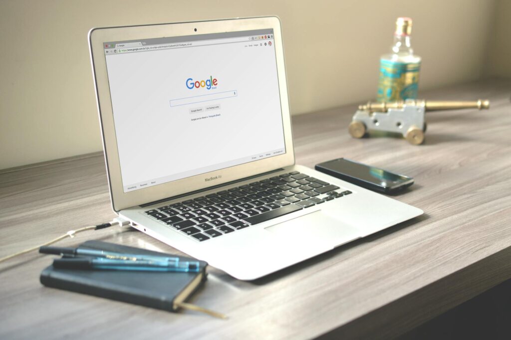 can-i-do-seo-for-my-business-by-myself-or-should-i-hire-an-agency